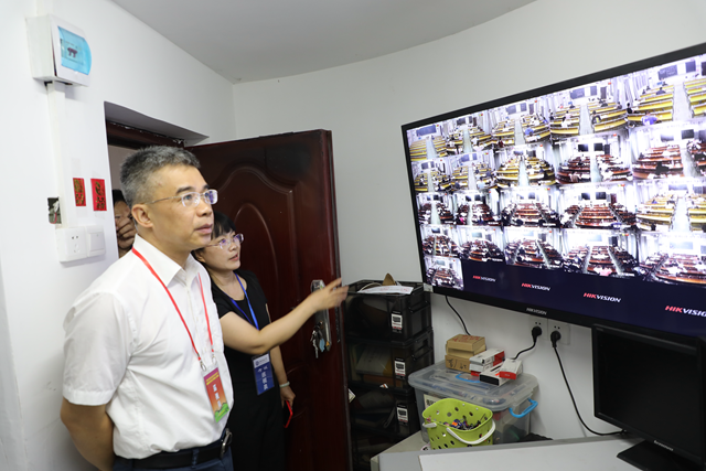 黄智宇到厅直属事业单位公开招聘笔试考点巡考